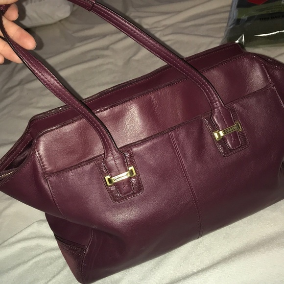 Coach bag. EUC!! Used for two months - Picture 4 of 8